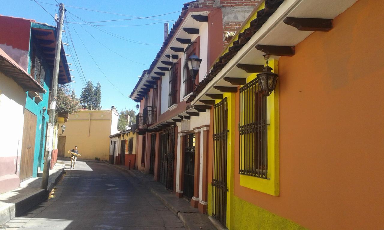 Hostal Nahui Ollin San Cristóbal de Las Casas Екстериор снимка